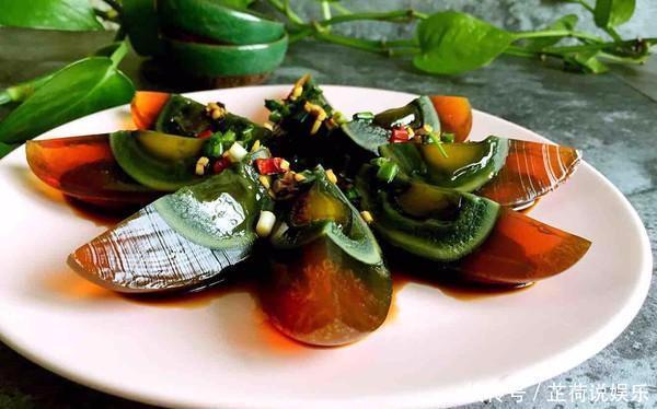 喜欢吃皮蛋的注意，这一步千万不能偷懒，杀菌消毒，家人吃着安心