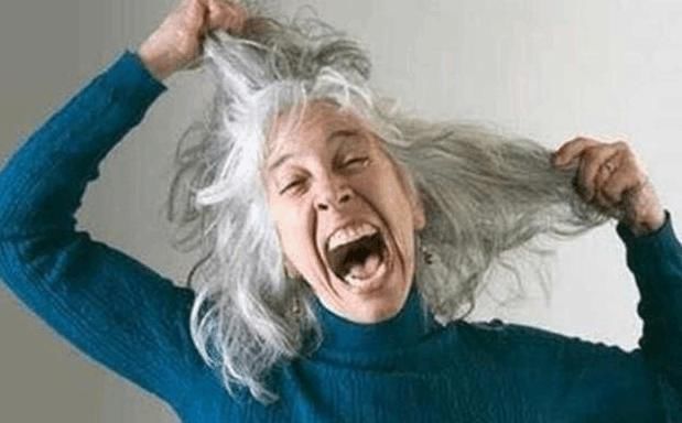 白头发|如何让白头发晚些来?除了遗传,做好这几点,拥有乌黑亮丽长发