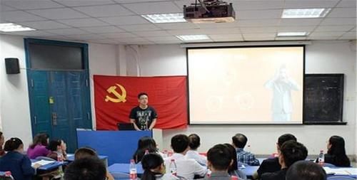 大学生入党有“硬性要求”, 这几条你都符合吗? 尽量在大一就申请