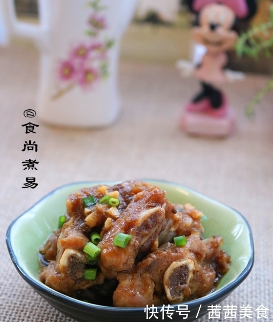 教您一招蒸排骨,方法特简单,嫩滑鲜香不上火,尝过的都说好