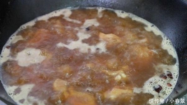 时别|炖排骨时别浪费,锅里可以蒸花卷,咬一口满嘴排骨香