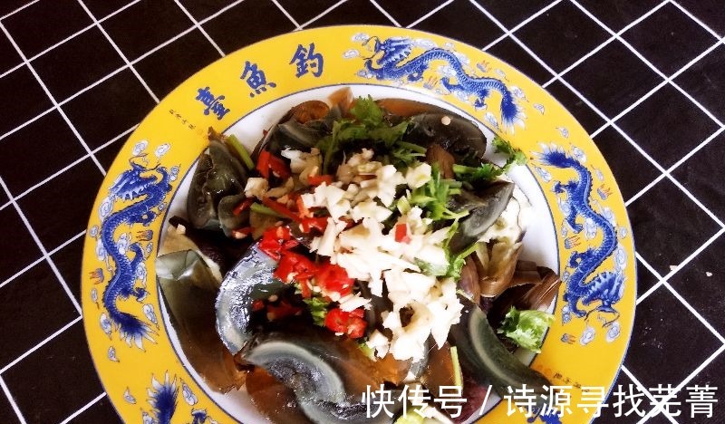 三伏天，喝酒配什么菜好这10道下酒菜有荤有素，啤酒白酒都配！