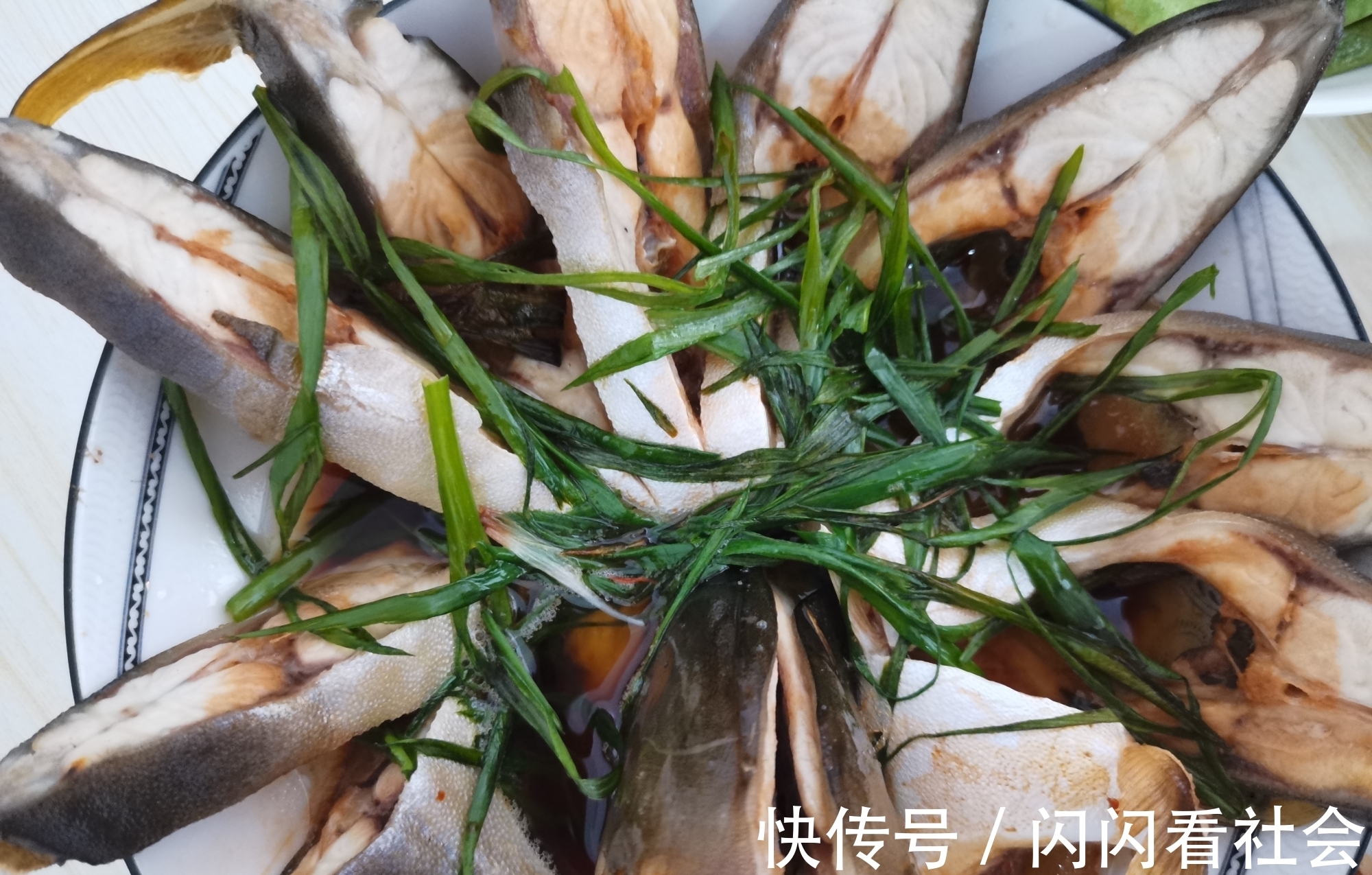 负债|湛江90后小伙子,不思进取,天天去钓鱼,导致负债50000