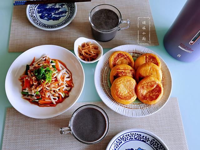 可口|两口子10年没去过早餐店，每天早起半小时做可口早餐，朋友们馋了