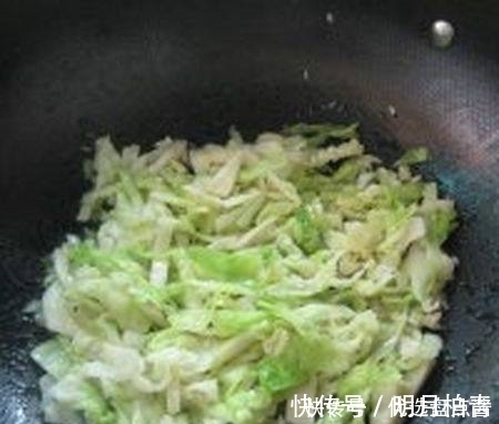 卷心菜|教你一道菜，有补血养血、降血脂、预防高血压、抗衰老、要常吃