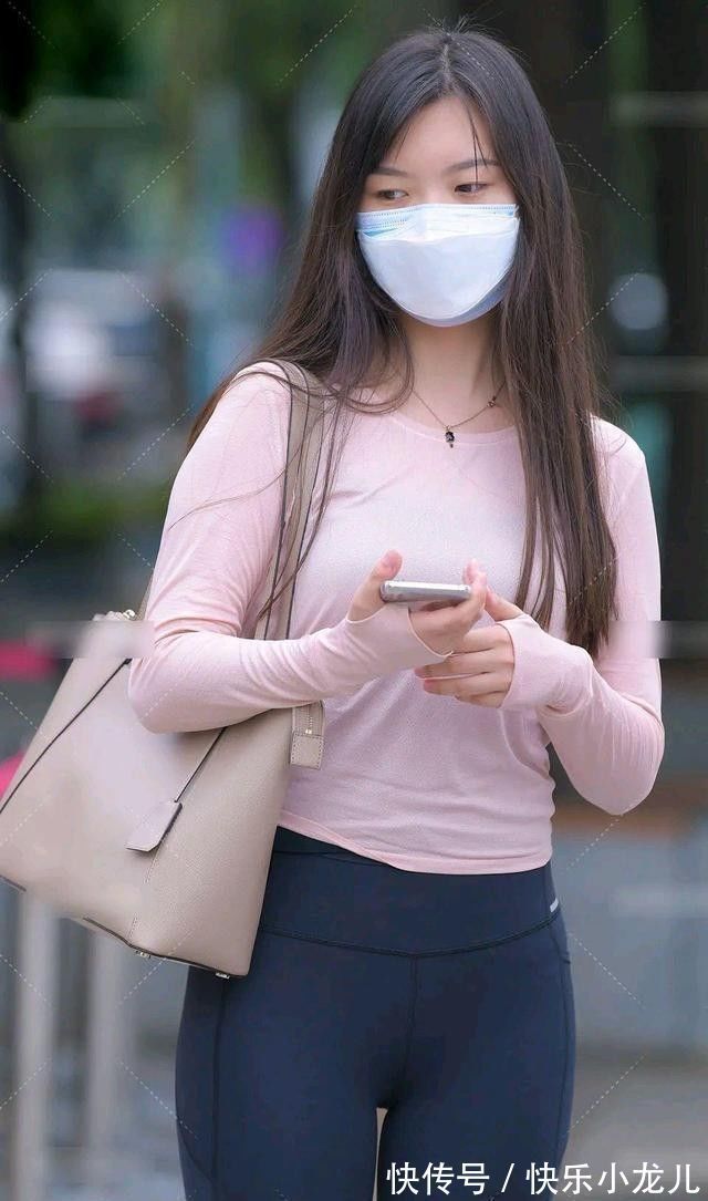 休闲 个性十足的瑜伽裤更显街头休闲风格,优雅舒适全都有,又酷又飒