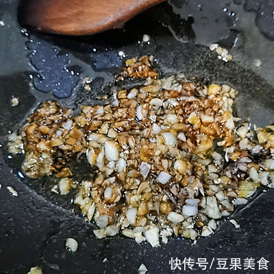 百吃不腻的蒜蓉生蚝教程