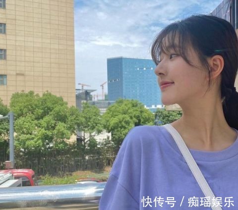 蓬松感 做了明星同款发型却不够惊艳?记住以下4个细节,抓住精髓并不难