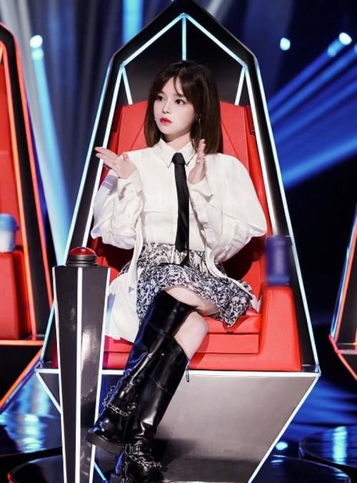 汪峰|《2021中国好声音》残酷车轮战大戏再开虐，王靖雯失控泪洒舞台