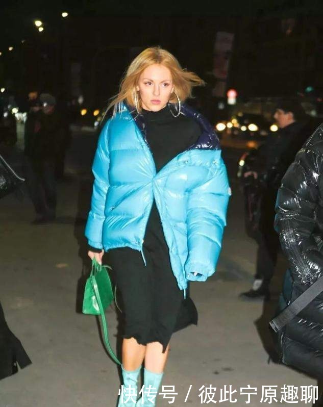 长度|最近火了一种穿法,叫“及臀羽绒服+裙子”,保暖显瘦,照穿准美