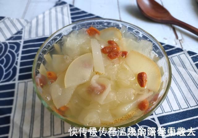 煮银耳汤,凉水下锅还是热水下锅不少人搞错了,难怪银耳不出胶