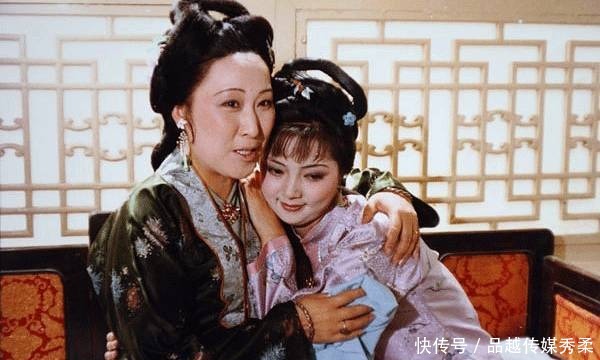 薛宝钗|贾母为何死活撵不走薛宝钗?原来薛家危机四伏