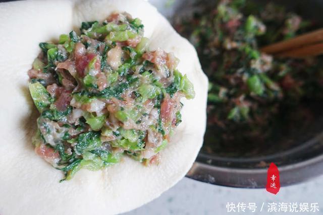 破皮|馅饼这样做才不破皮,皮薄馅足不露馅,原来和面也有小技巧