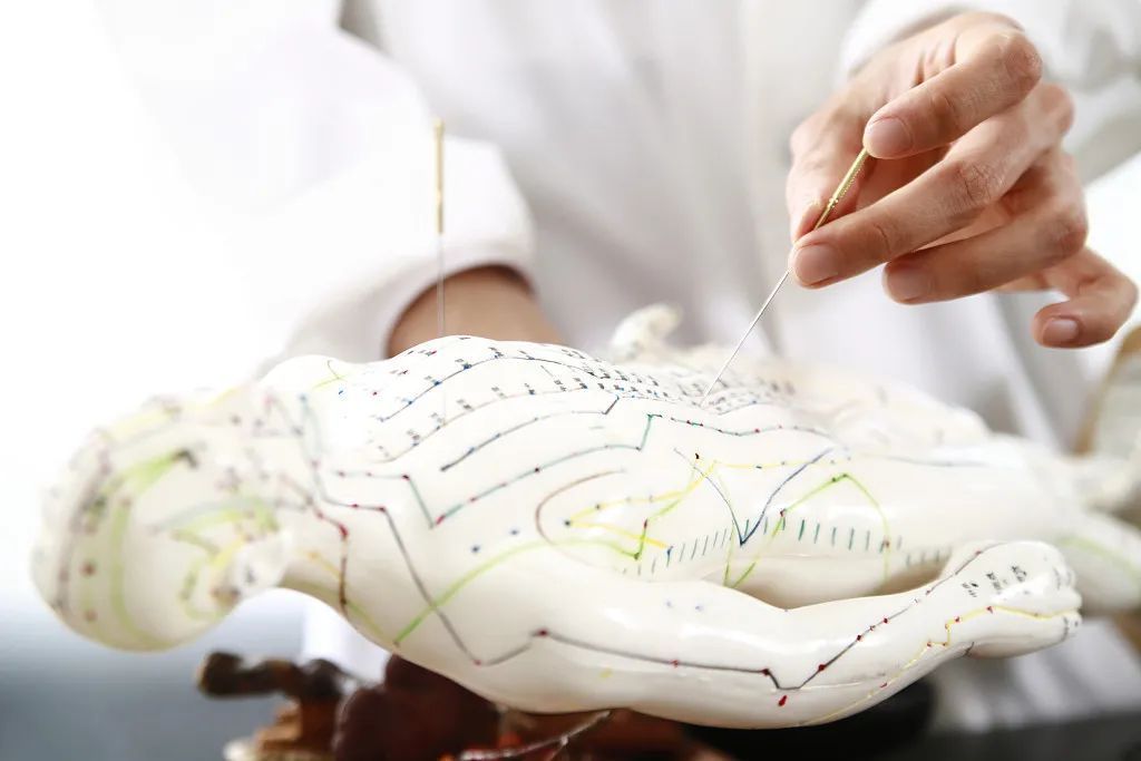 不良习惯|带脉不通,小腹必胖!教你1招,疏通淤堵,和肚子上的赘肉说拜拜