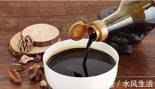 做饭|做饭时,“蚝油”和“酱油”该加哪个?大厨:不要乱加调味品了