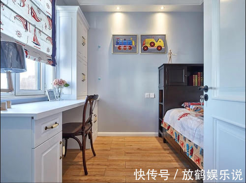 衣帽间|卧室别再靠床头装书桌了,换个位置省空间又美观,早知我也这么装