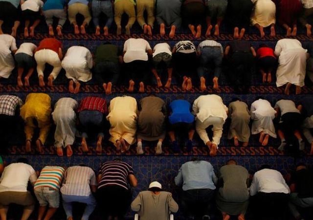 杜环|怛逻斯之战,唐军一万人被俘虏,其中一个写了本书,开历史先河