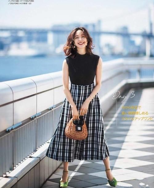配饰|这才是日本主妇的真实写照：不穿短裙不露大腿，却比小姑娘还时髦
