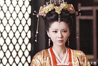 斩首|此女子长得太美，10岁便成为皇帝妃子，30岁因美貌而被斩首