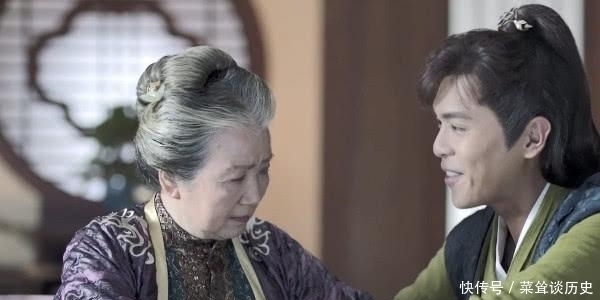 范闲不跪圣旨,不跪皇权,但唯独对此人下跪!