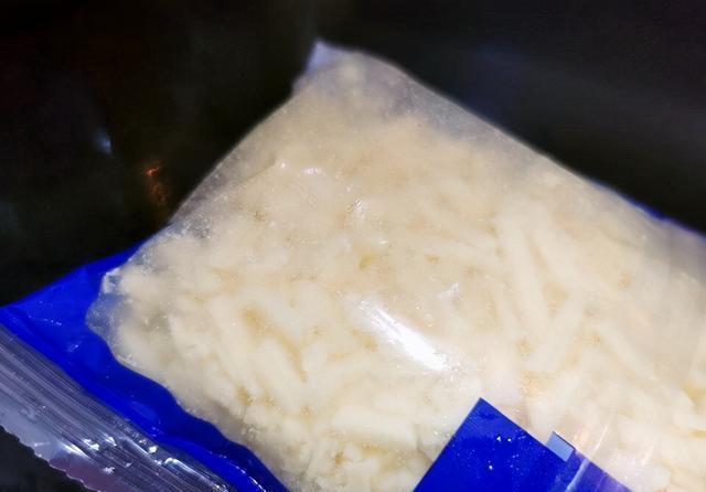 在家|用吐司替代披萨皮,在家就可以轻松吃披萨