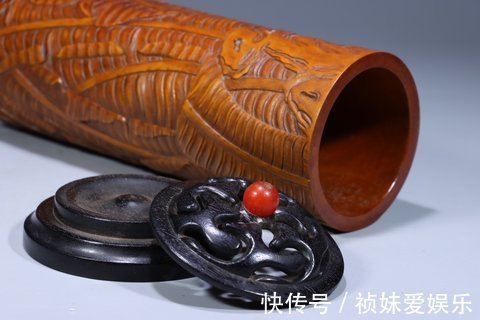 黄木雕$民国黄木雕·芭蕉纹香薰筒