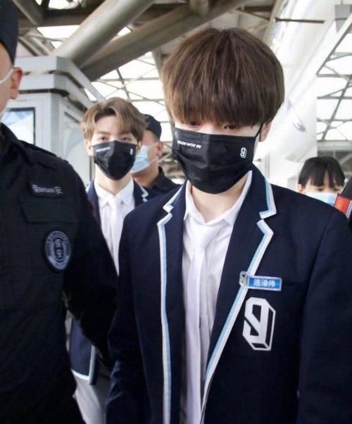 热综《王牌对王牌6》明日收官录制,李宇春携《青春有你3》热门选手亮相