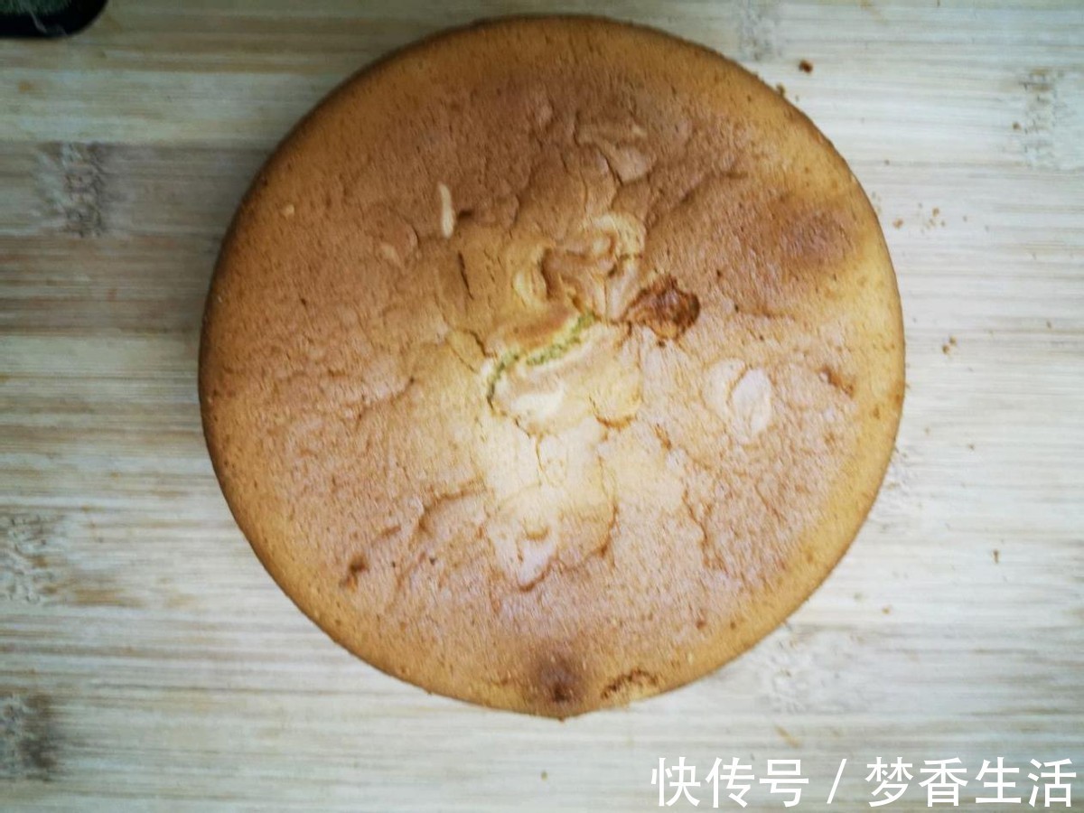 奶粉|烘焙新手也能尝试的奶酪夹心蛋糕，做法简单，高颜值，味道好
