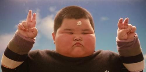 妈妈|妈妈带娃猛长个,奶奶带娃'生长停滞',偷走娃身高'元凶'抓到了