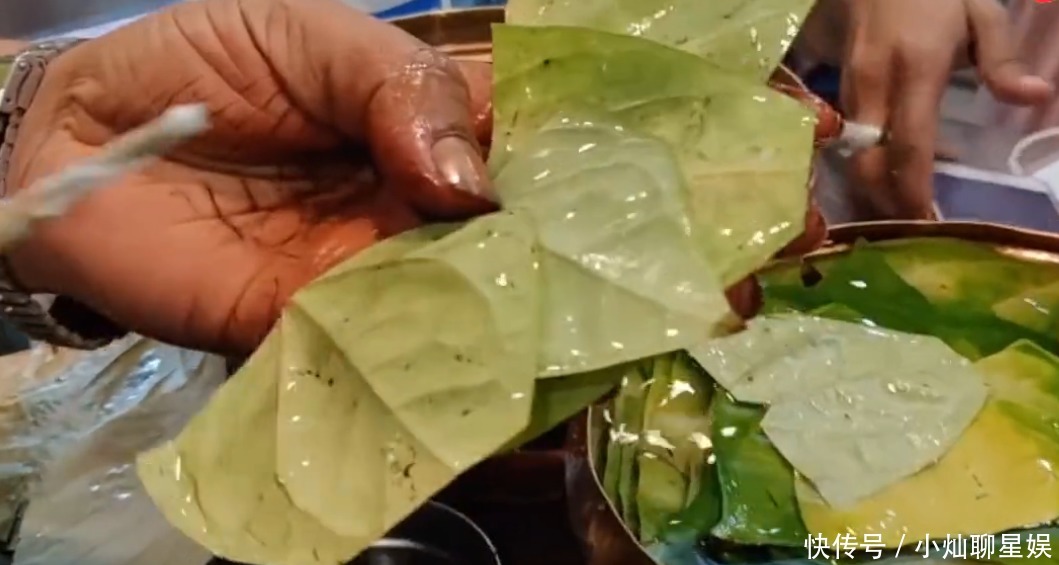小吃|印度奇葩零食,燃烧的槟榔叶,冒着火塞进嘴里,据说对口臭有奇效