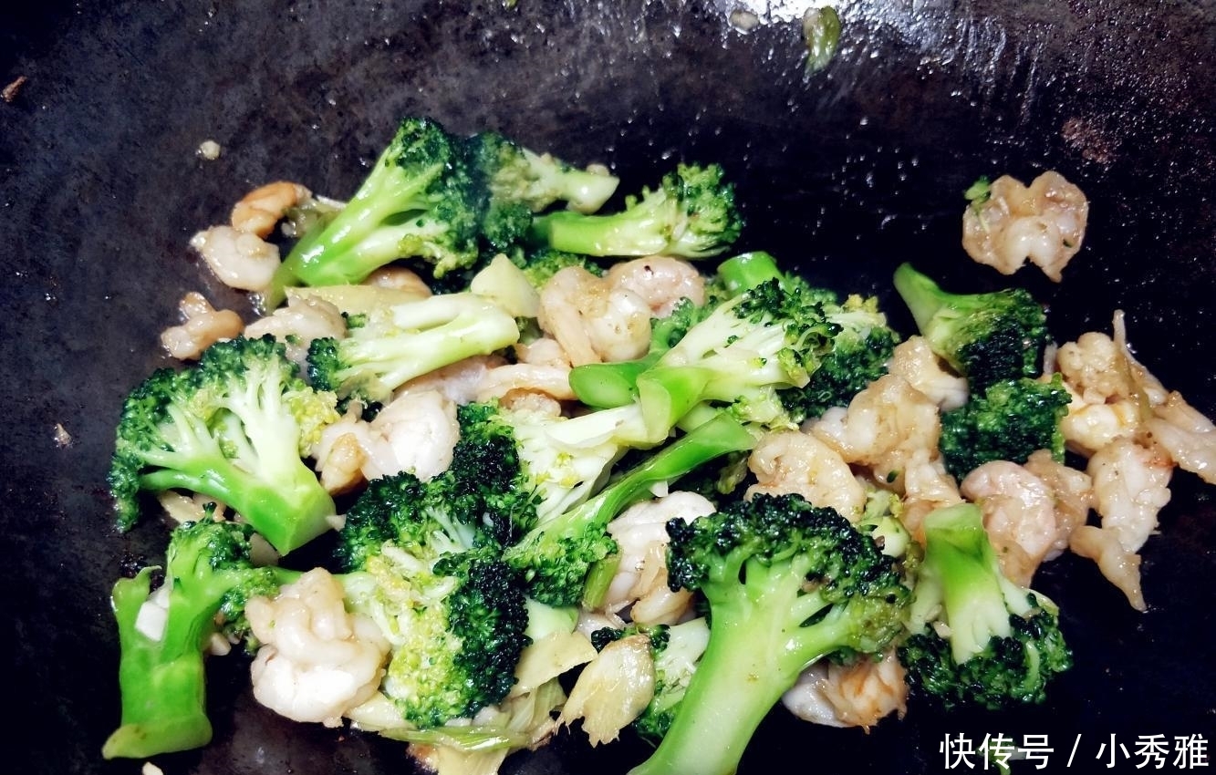 西兰花和它是天生一对, 这样做营养翻倍更好吃, 儿子每次都不够吃!