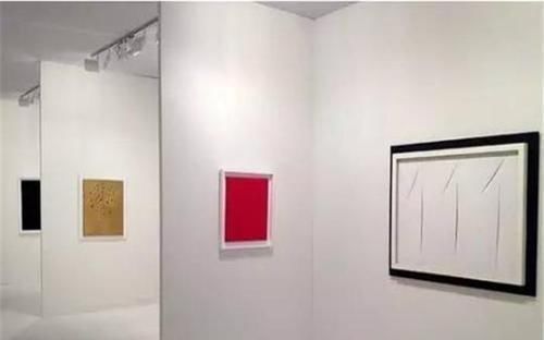 绘画|这才是艺术家，在画布上割一刀卖2个亿，原来缝隙里大有文章