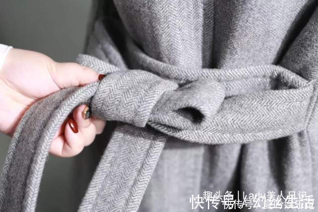 风衣后面的腰带怎么系有6种系法,可能你一种都还不会!