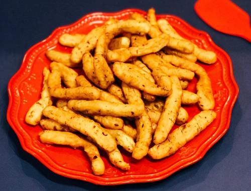 自从学会面粉这做法，我家隔三差五吃一次，比油条简单比包子好吃