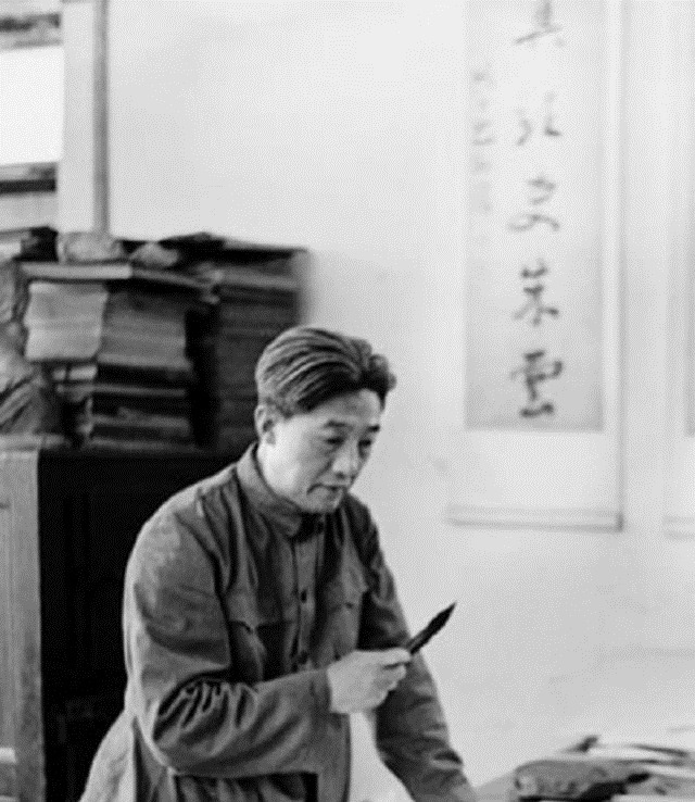 愚公移山图#徐悲鸿看中一幅画,用20个四合院的钱买下,现在画值50亿