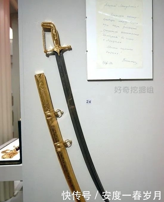 民族|为什么说俄罗斯人是战斗民族？看看他们收到的国礼就明白了