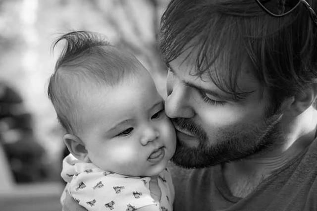 妈妈|家有男孩的要注意,有4个错误做法,只会让孩子一直“长不大”