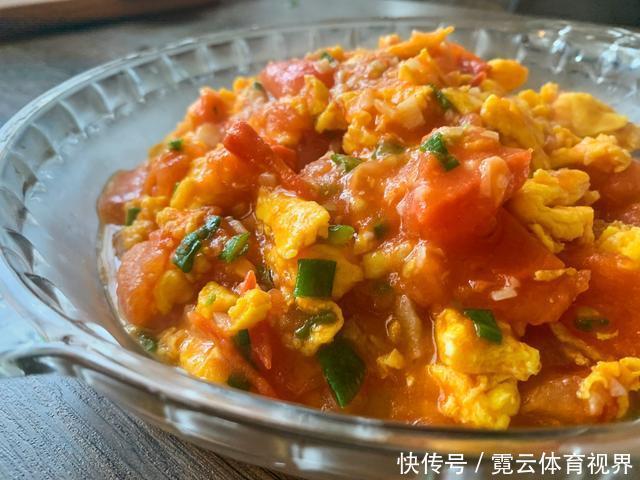 翻炒均匀|《中餐厅》林大厨的番茄炒蛋上热搜,是该先放番茄,还是先放蛋