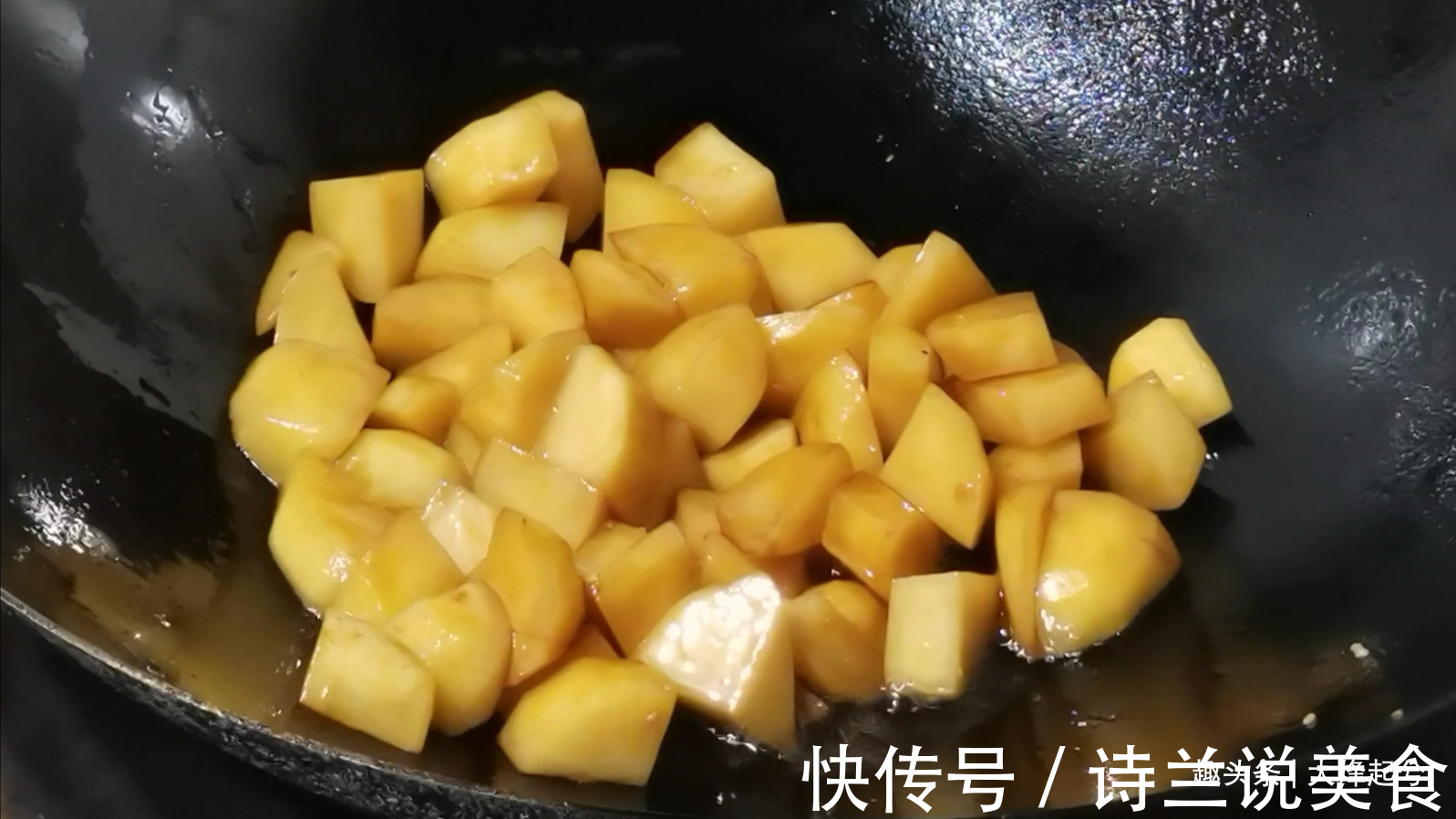 土豆烧排骨的正确做法，教你在家做，肉质鲜嫩既健康，下饭又下酒