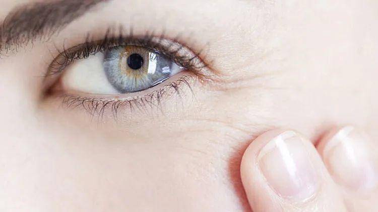 熬夜 经常熬夜该如何拯救“崩掉”的颜值?4大医美黑科技来了~