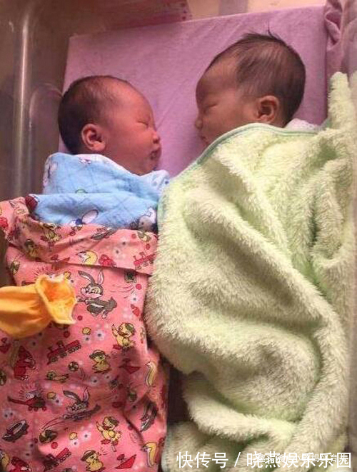 双胞胎姐妹|最累姥姥出现了,三胞胎女儿各生了三胞胎,网友:9个宝宝,酸了