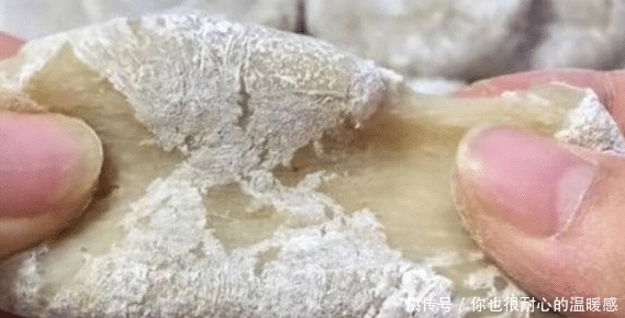 糕点|平时多给家人做它吃,不煎不炸,拌一拌上锅蒸熟即可,好吃还润肠