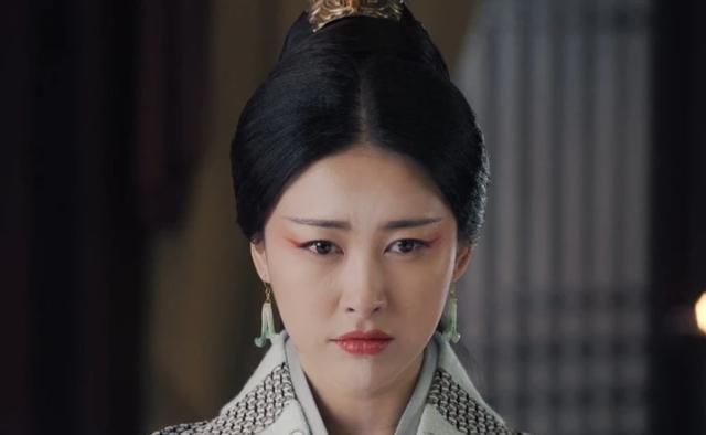 阿史那燕|40岁演13岁孩子，喊比自己小4岁为“母后”，这是想逼疯观众