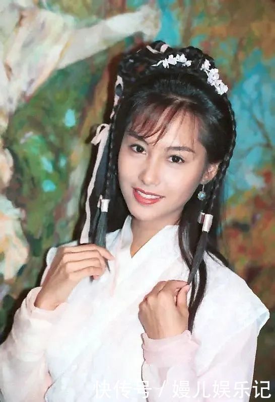 那么多版黄蓉,她是最让金庸老先生满意,又美又灵的一位!