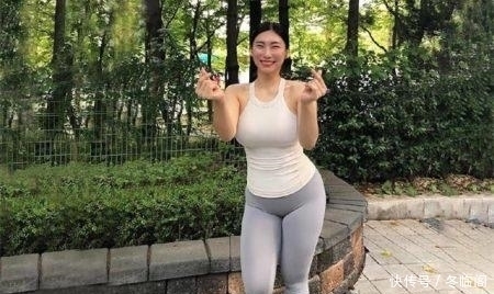 穿“打底裤”的人总显胖胯大,大粗腿的女生,穿出专属你的美丽