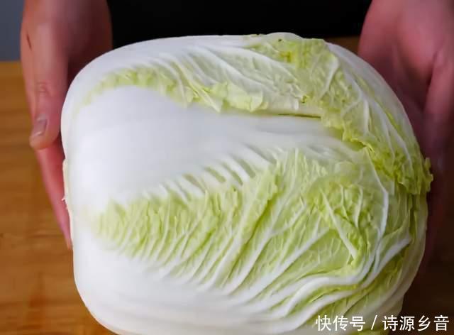 少许|白菜这么做下饭太安逸了,一份能吃两大碗米饭,简单易学味道巴适