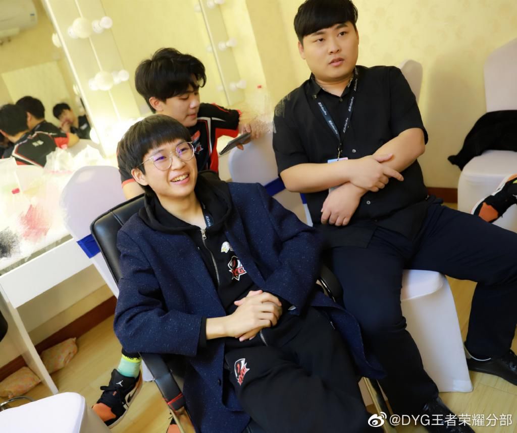 比赛|DYG惨遭AG零封，笑影发挥亮眼力压久诚
