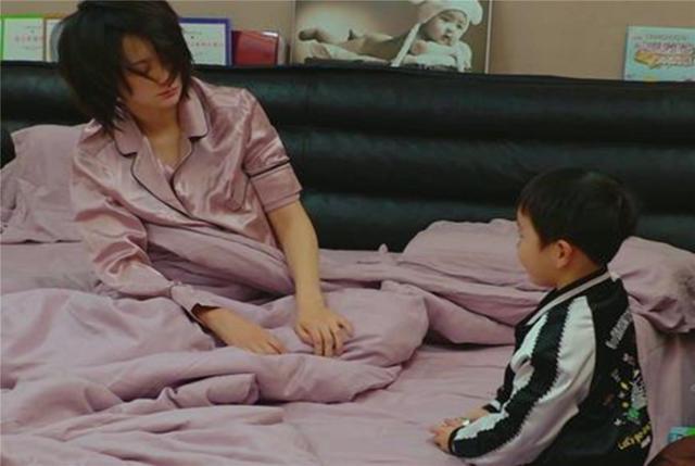 宝妈|养娃前VS养娃后,宝妈前后对比堪比“毁容”:带着孩子没法精致