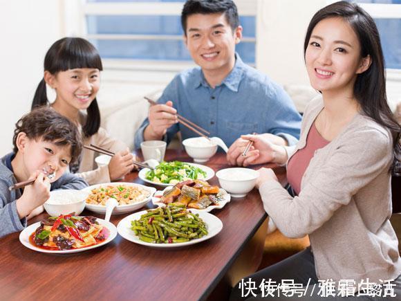 春天|爸妈纵容孩子养成这两种坏习惯,春天肯定长不高,只会成为胖矮龊