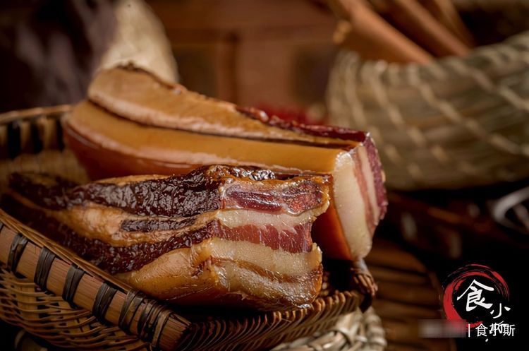 腌腊肉不能直接抹盐,想要味道香还入味,不霉不臭,这3步不能少